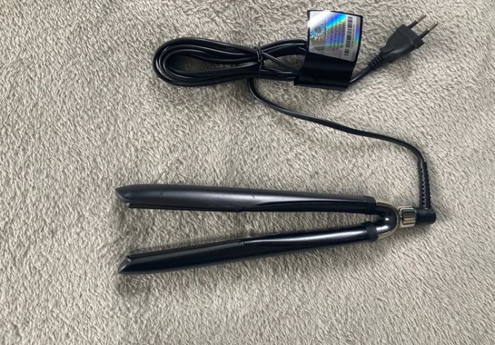 Lisseur GHD Platinium + professional smart styler noir neuf - photo numéro 3