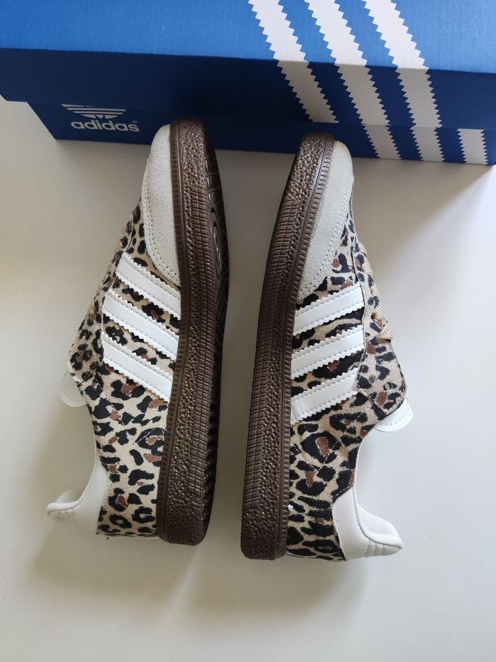 Basket Adidas samba léopard taille 38 - photo numéro 3