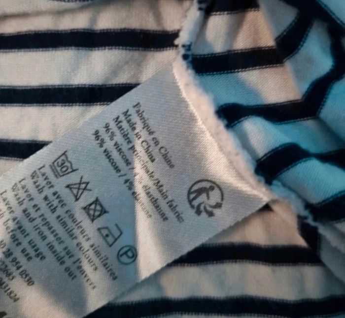 T-shirt style marin taille S - photo numéro 6