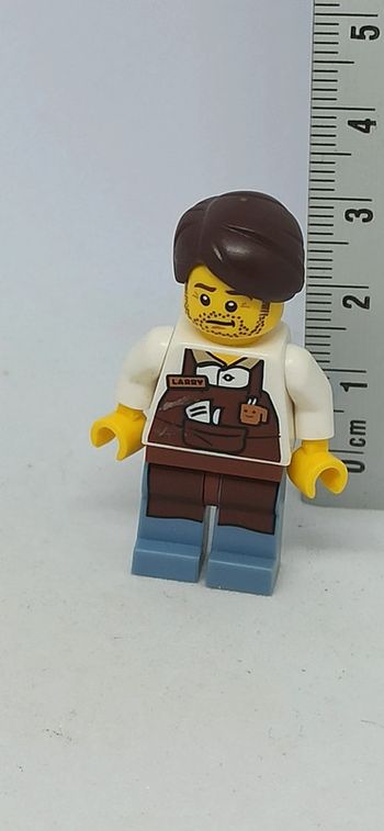 Homme figurine cafetier Larry the barista lego