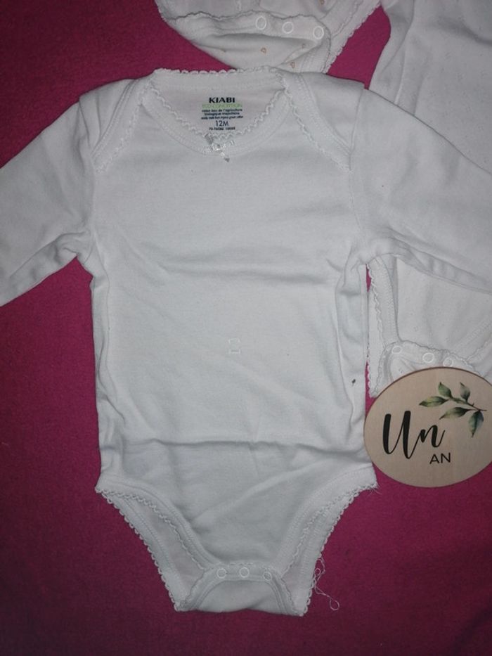 Lot bodies 12 mois kiabi - photo numéro 4