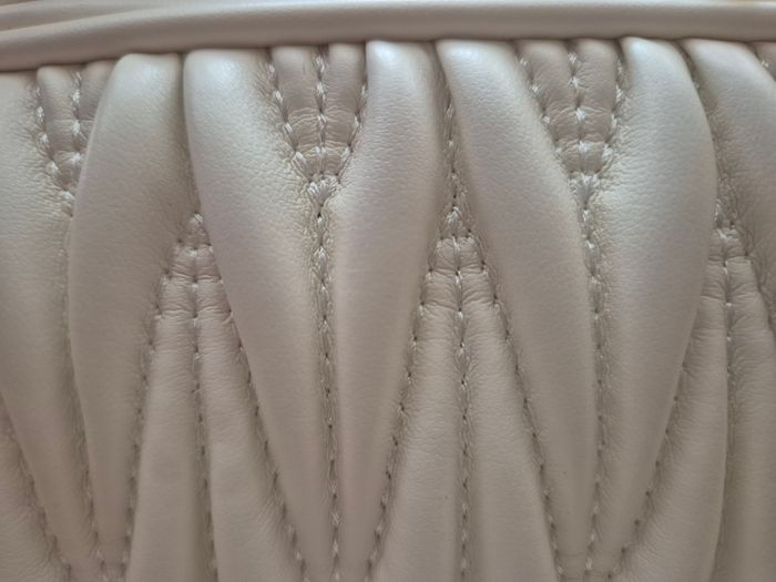 Sac miu miu crème - photo numéro 4