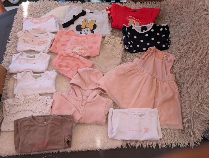 Lot de vêtements 6 mois fille