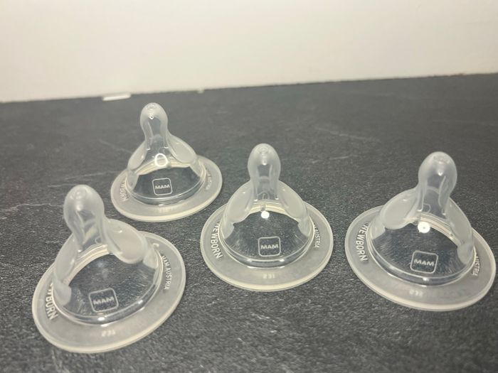 Lot de 4 tétines biberons MAM - Débit 1 - photo numéro 2
