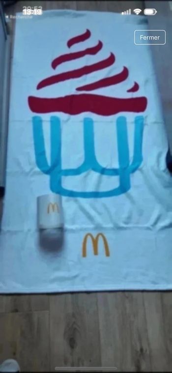 Lot 6 serviettes de plage McDonald’s