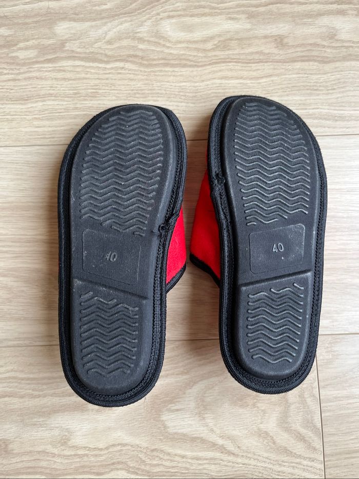 Slippers - photo numéro 2