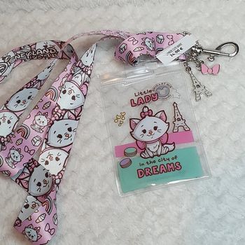 Lanière tour de cou disney les aristochats disneyland - Très bon état sur Beebs