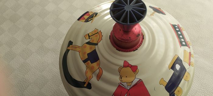 Grande toupie Vintage en métal - photo numéro 4