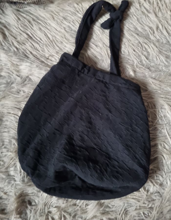 Sac noir de plage ou autres - photo numéro 2