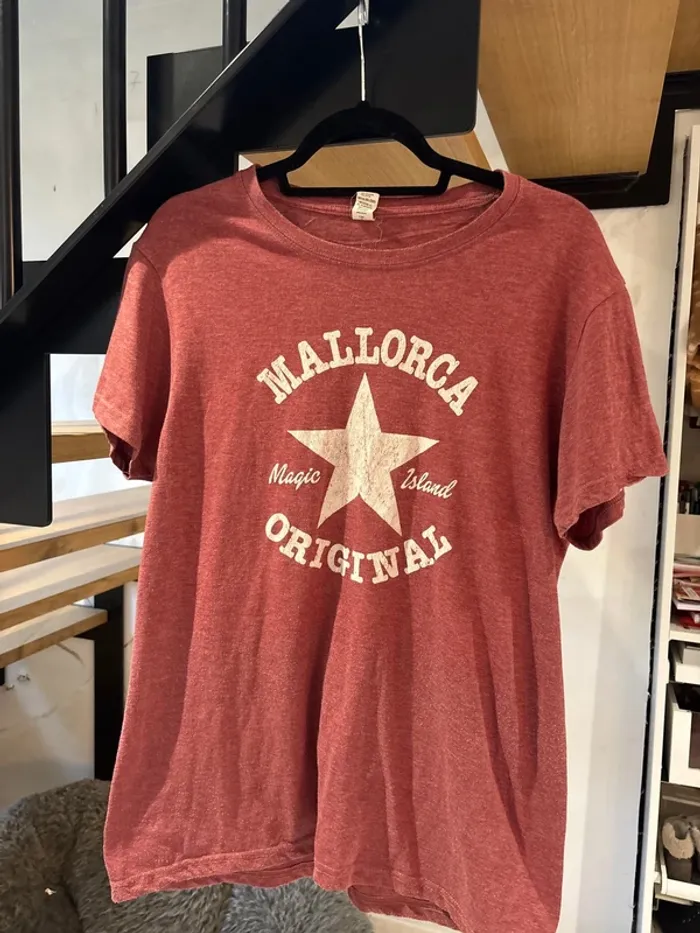 Tes shirt bordeaux