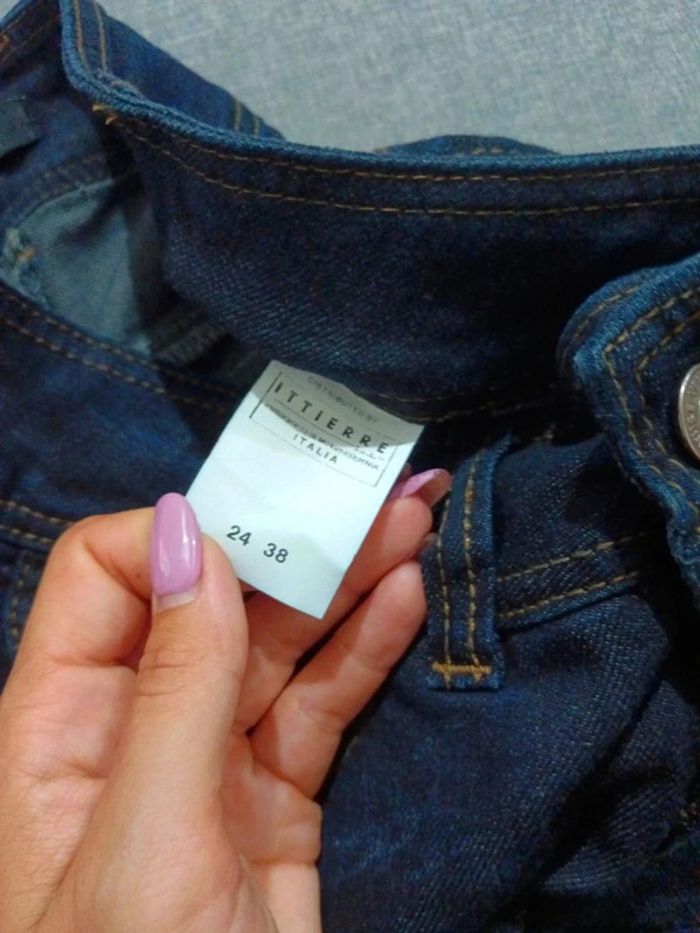 C47 jeans marine Versace W24 - photo numéro 4