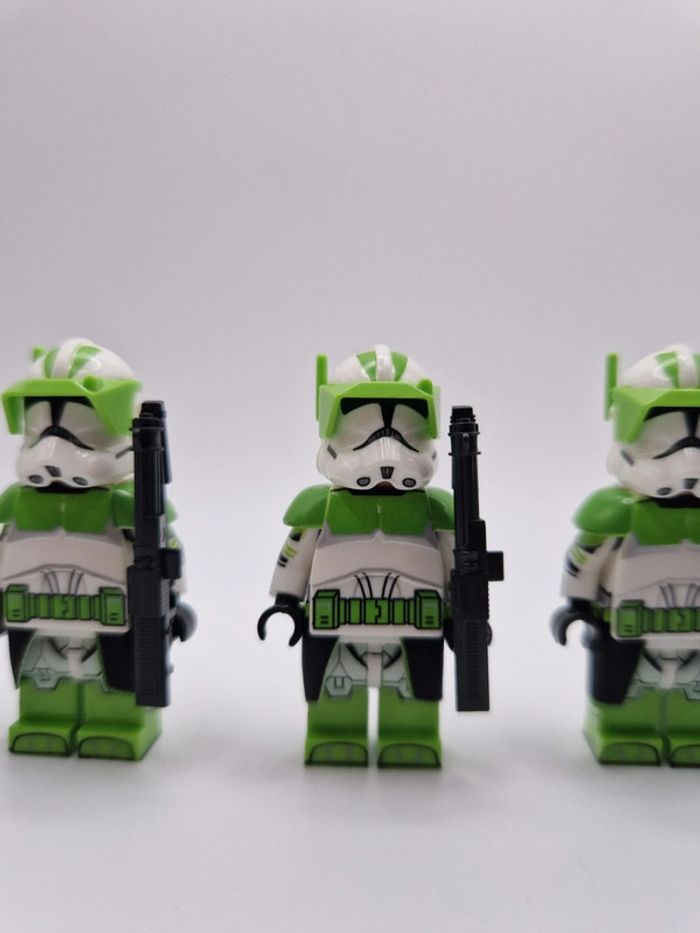 Figurines type lego 4 clones vert star wars - photo numéro 2