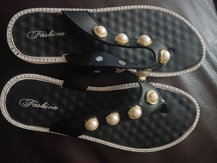 Tongs pour plage / etc ... taille 38 🎁 NEUF