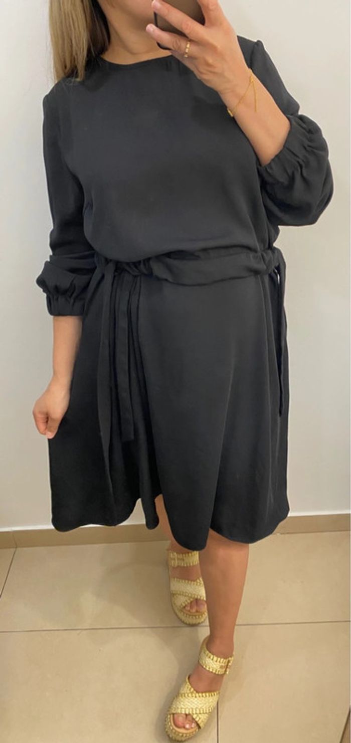 Robe Asos fluide noire Taille 38 - photo numéro 2