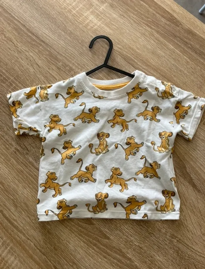 Lot de deux salopettes + tee-shirts 9 mois - photo numéro 3