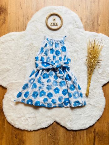 Robe 4 ans
