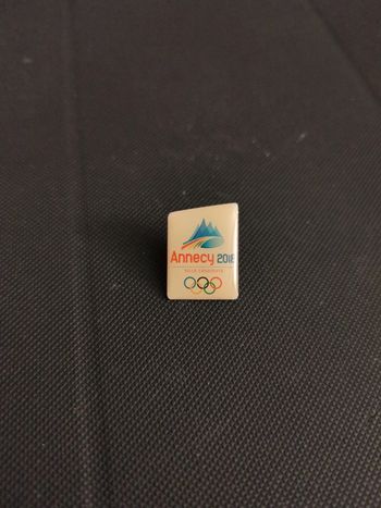 Pin's JO Annecy 2018 candidature