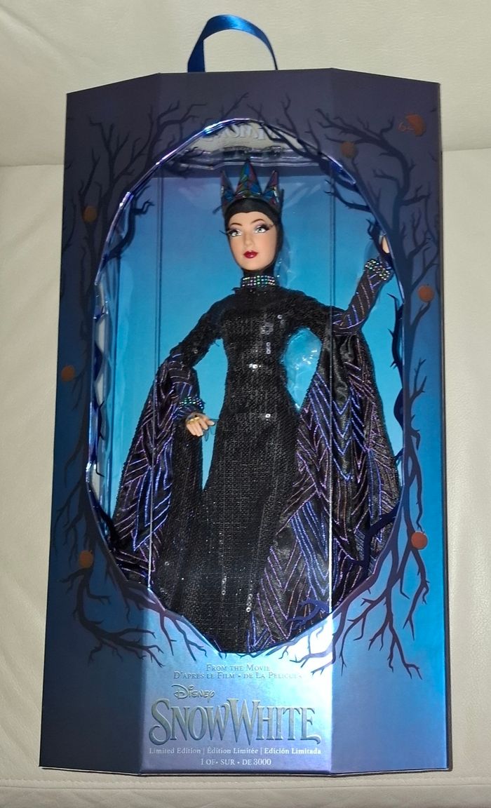 Poupée doll mechante reine de Blanche Neige disney - photo numéro 10