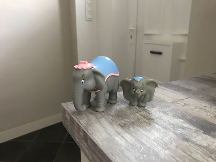 Figurine rare maman dumbo et dumbo disney