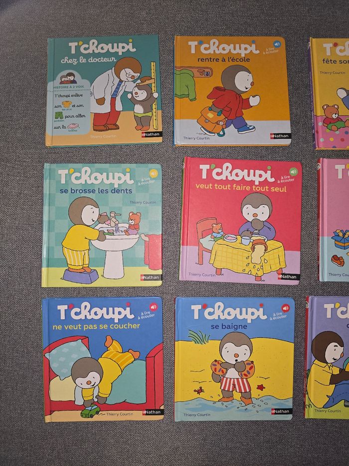 Lot de 12 livres tchoupi très bon etat - photo numéro 3