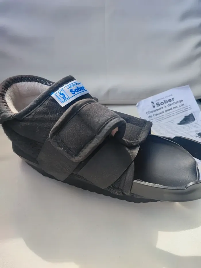 Chaussure a décharge a l avant pied taille 37 - photo numéro 2