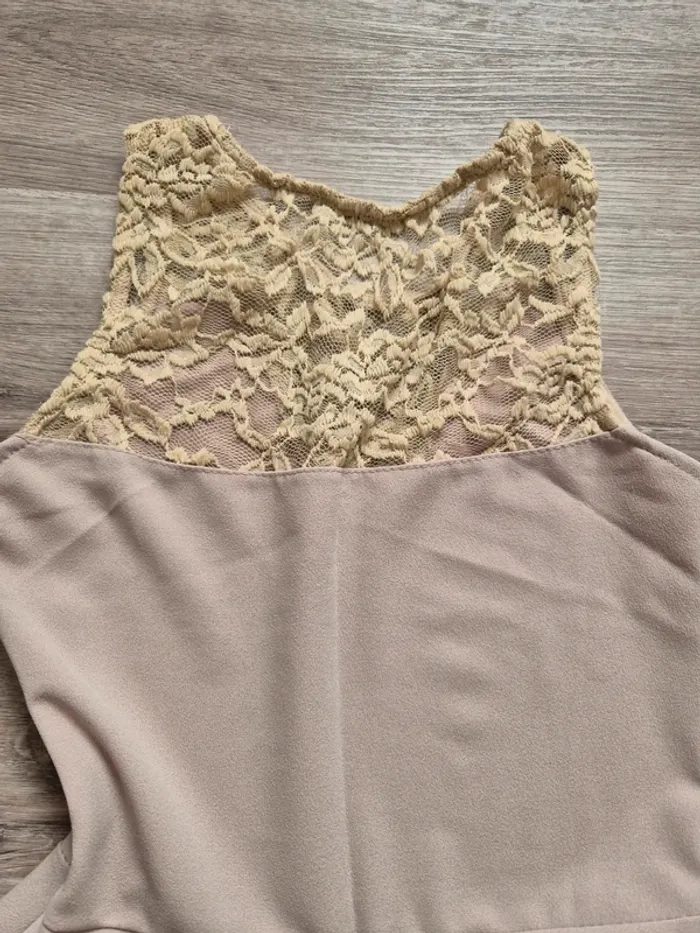 Robe beige/dentelle - photo numéro 6