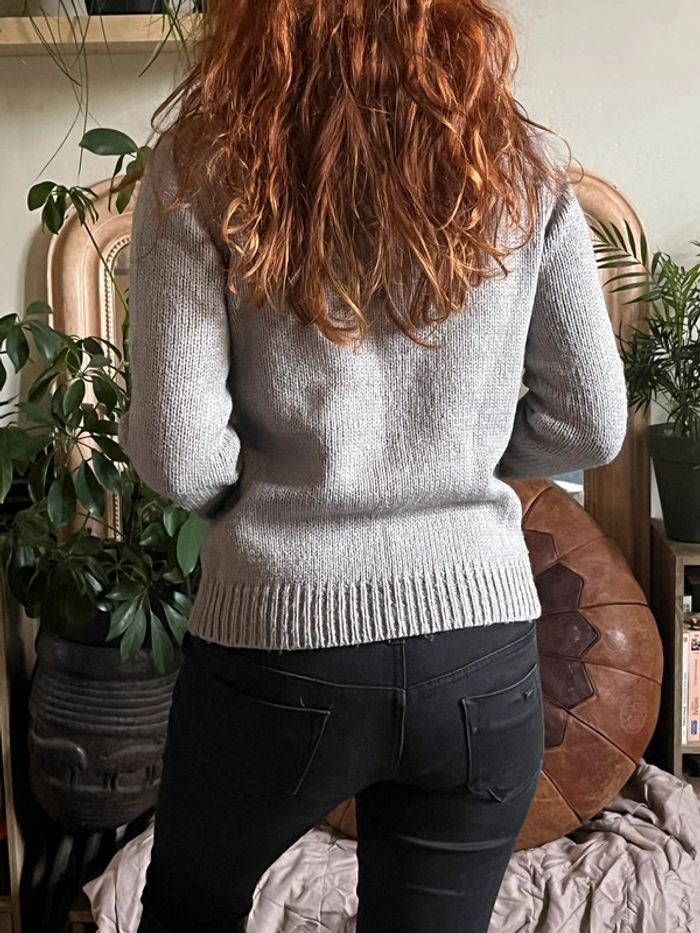 Pull d’hiver col roulé en maille avec motifs - gris clair - photo numéro 7
