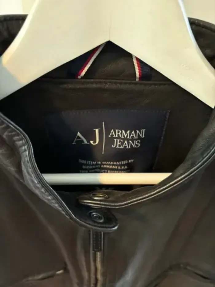 Blouson cuir Armani Jeans neuf luxe - photo numéro 3