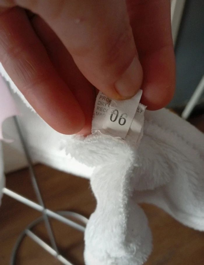 Jolie robe de chambre princesse taille 90 cm - photo numéro 6