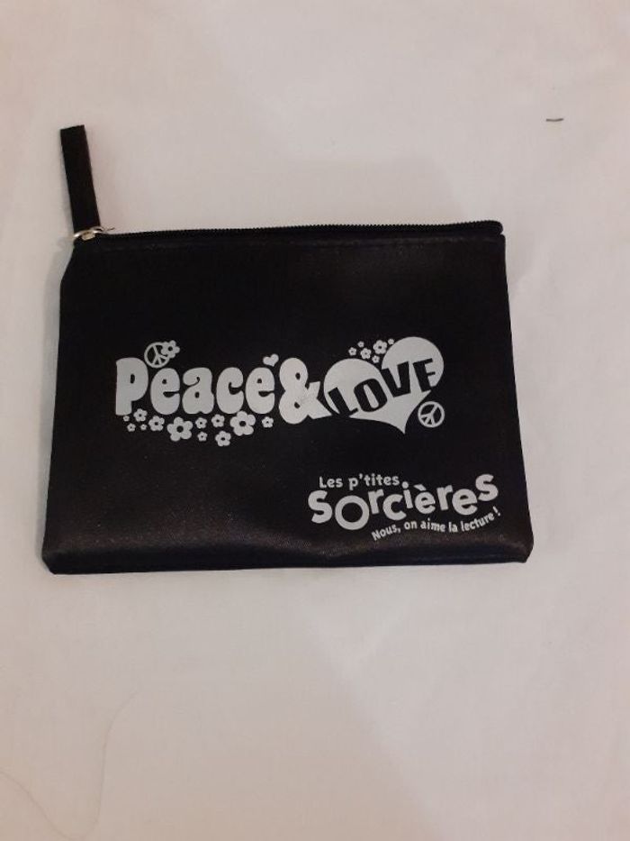 Porte monnaie noir Les petites Sorcières
