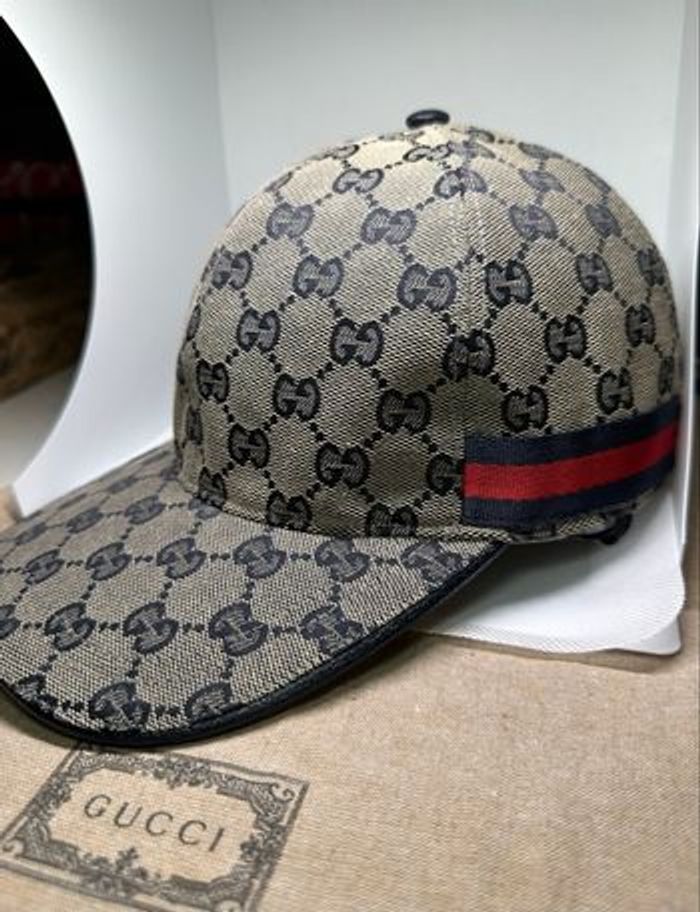 Gucci classique grise - photo numéro 3