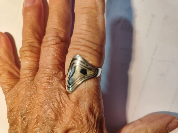 Bague manchette chic en argent - photo numéro 2