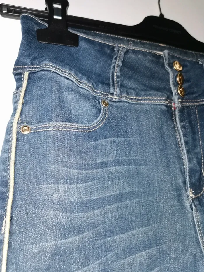 Jean slim Jennyfer Taille 38 - photo numéro 4