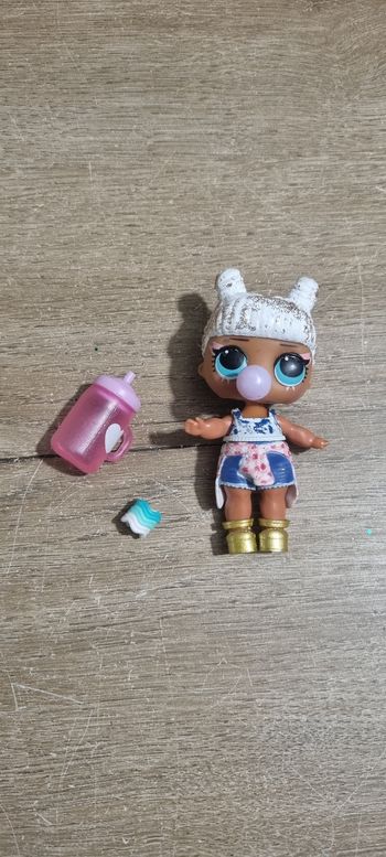 Mini poupée LOL Surprise