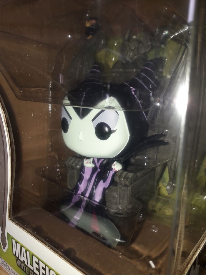 Funko Pop Maleficent on Throne Maléfique Disney Villains #784 - photo numéro 9