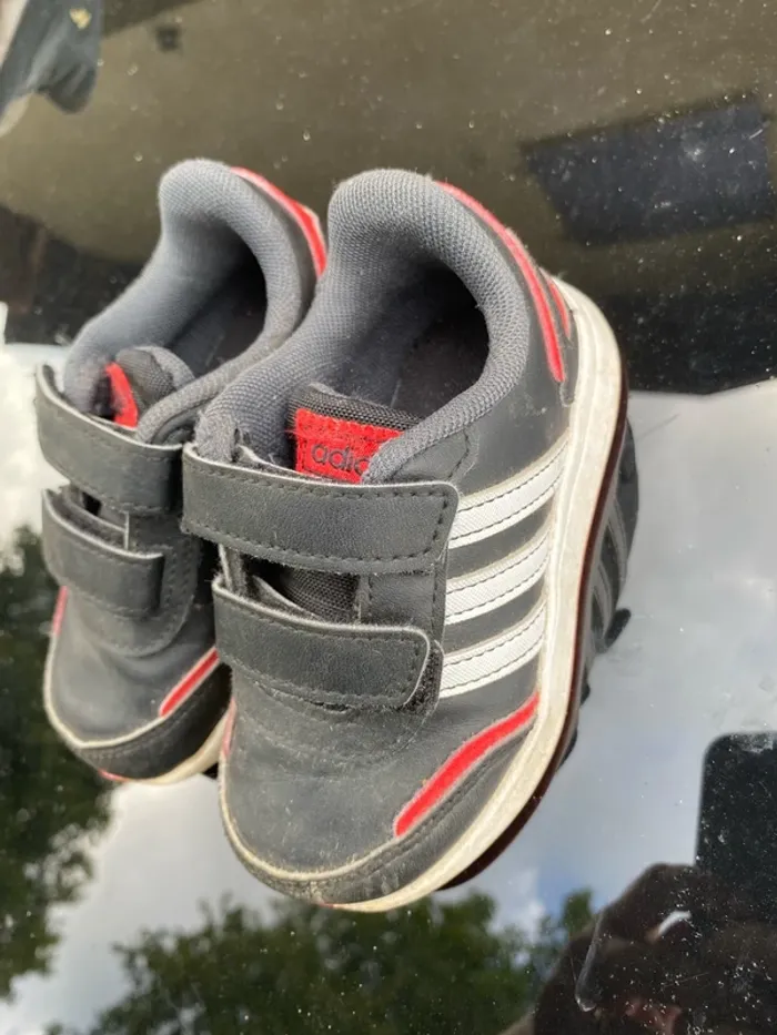 Basket enfant adidas taille 23 - photo numéro 4