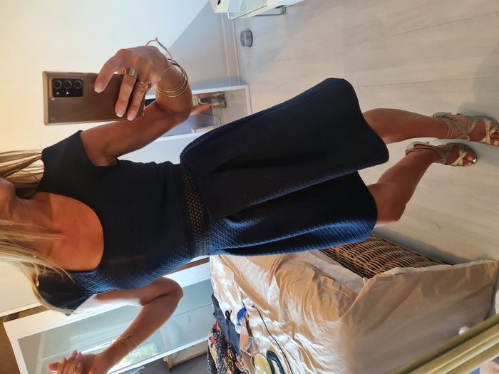 Robe bleue marine ajourée noire Naf Naf Taille 34 - photo numéro 2