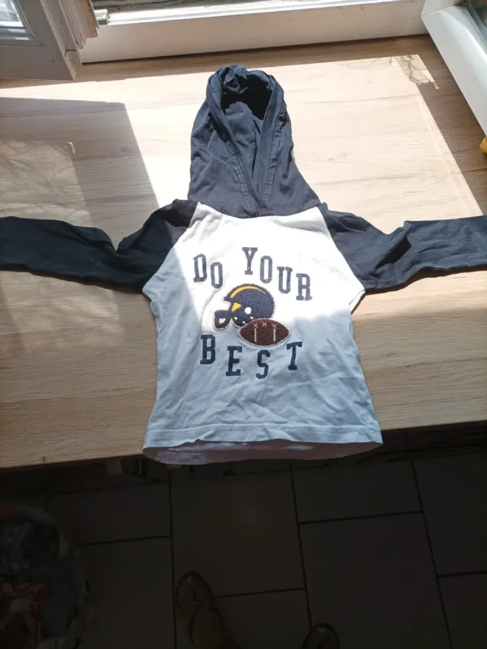 Tee shirt