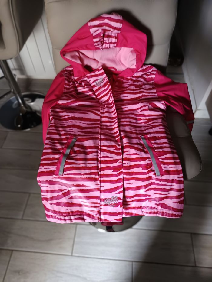 Blouson fille rose lupilu et fleur sergent major 4 ans 10 € pièce