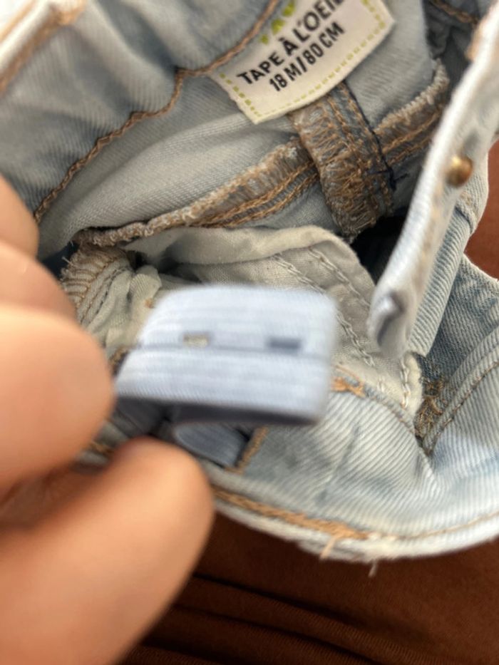 Jeans tape à l’œil - photo numéro 4