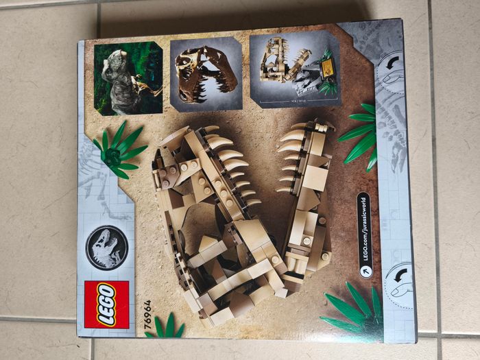 LEGO Jurassic World - Dinosaur Fossils: T.rex Skull (76964) - photo numéro 4