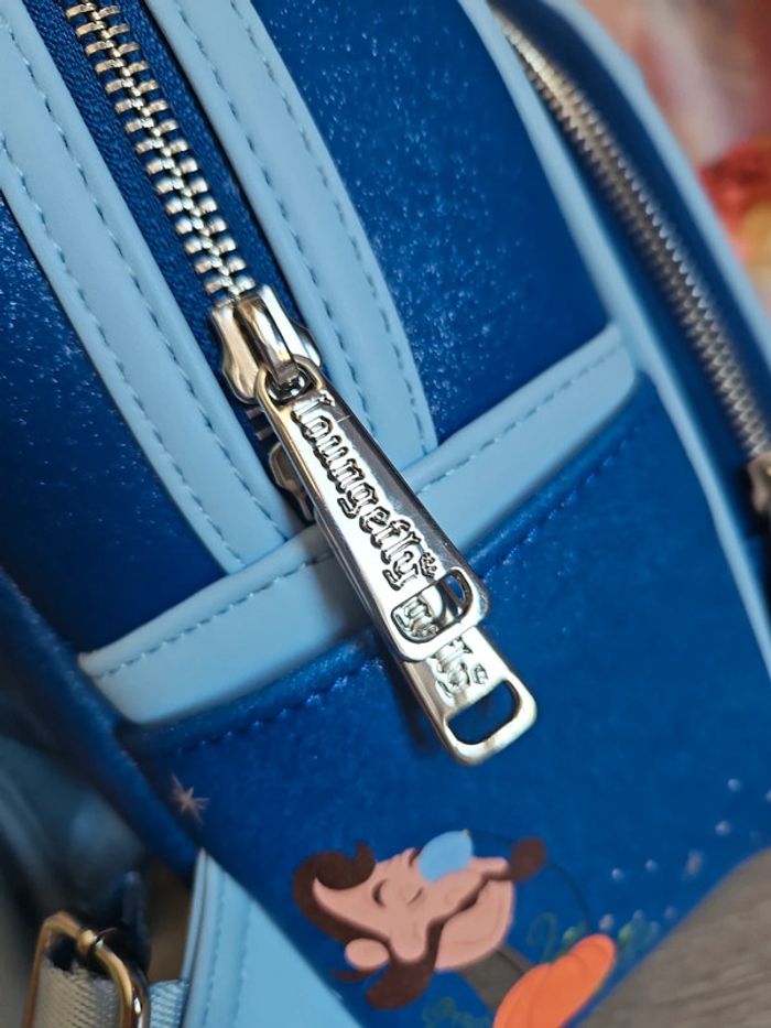 Loungefly Cendrillon <3 - photo numéro 8