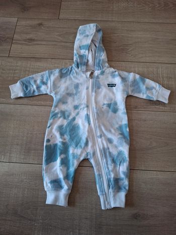 Combinaison levis 3 mois neuve
