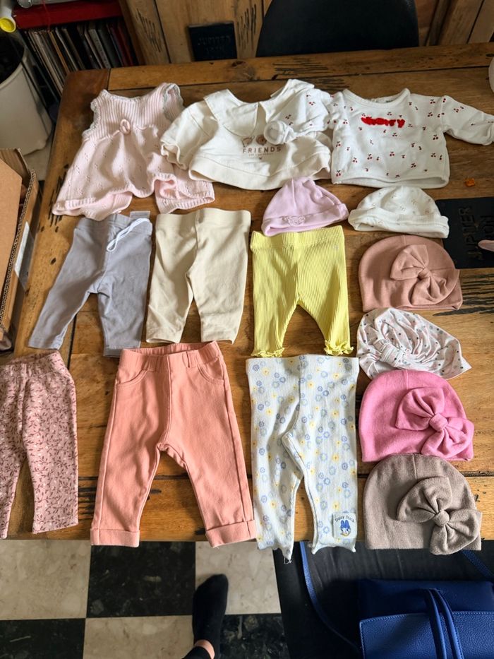 Lot vêtements bébé fille 1 mois - photo numéro 4
