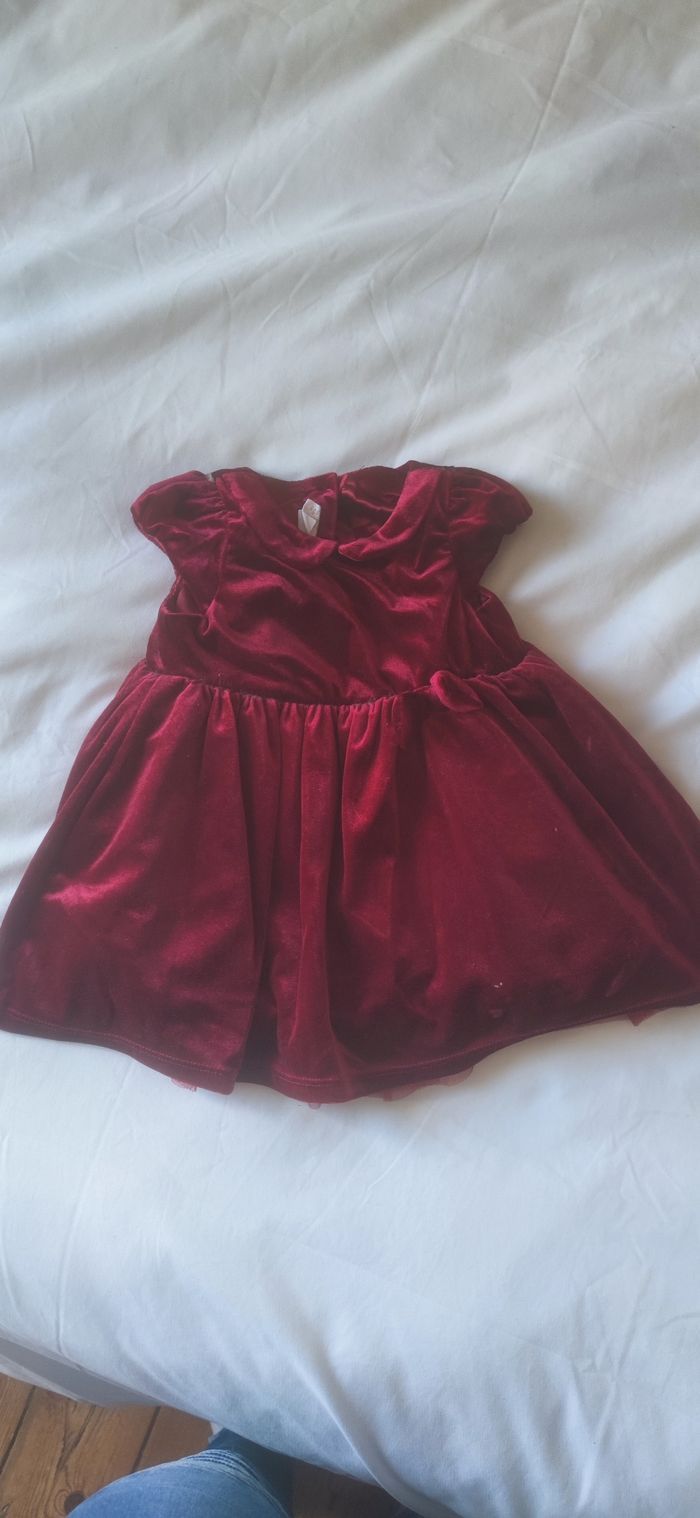 Robe rouge velours