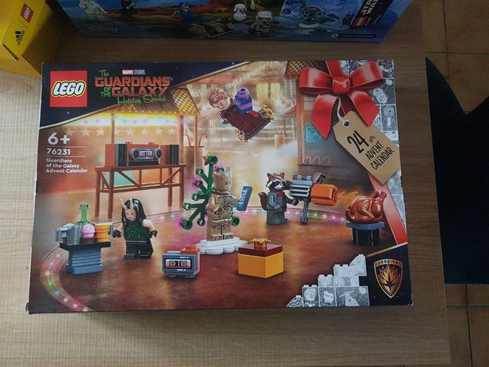 Lego 76231 calendrier Marvel