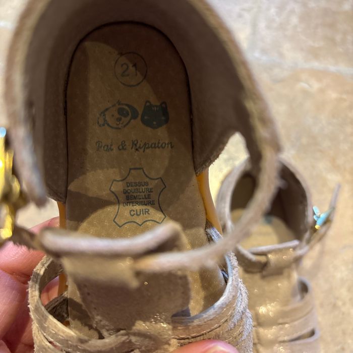 Sandales filles taille 21 - photo numéro 3