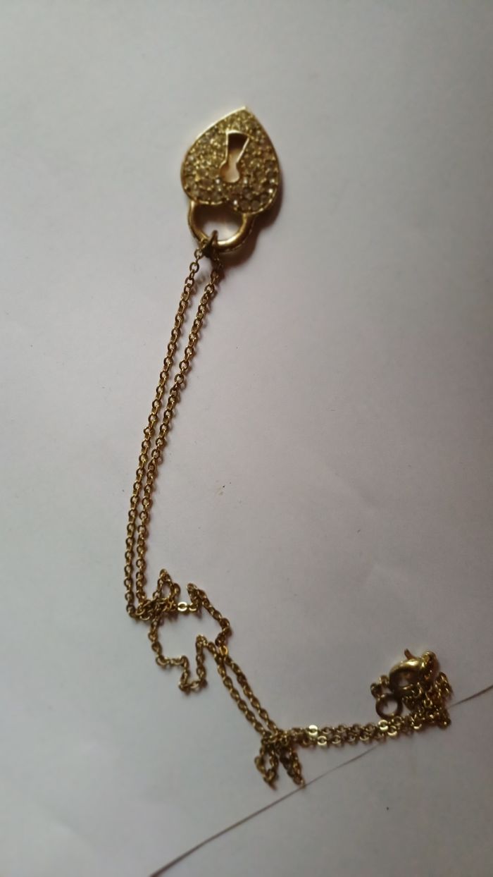 Collier/sautoir  doré et strass cœur cadenas - photo numéro 4