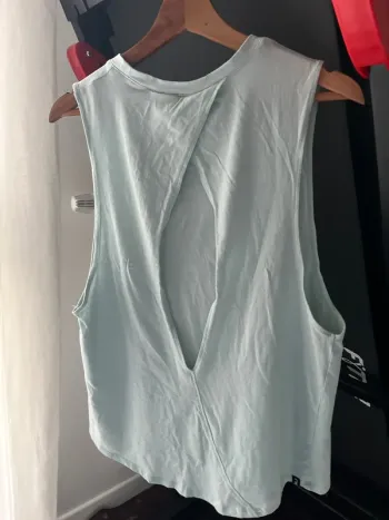 T-shirt sans manche sport / Décathlon UI