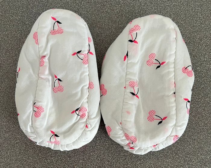 Paire de chaussures / chaussons bébé pointure 6/12 mois P’tit bisou - photo numéro 3